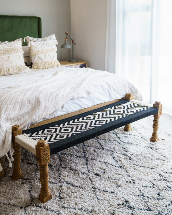 Tribal Woven Bench in black and Jute (king)